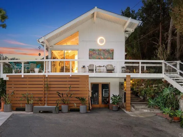 9419 Mount Israel Rd, Escondido, CA 92029