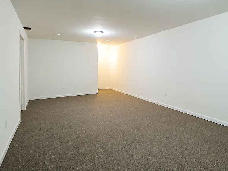 3017 Fairchild Ln — Photo 28