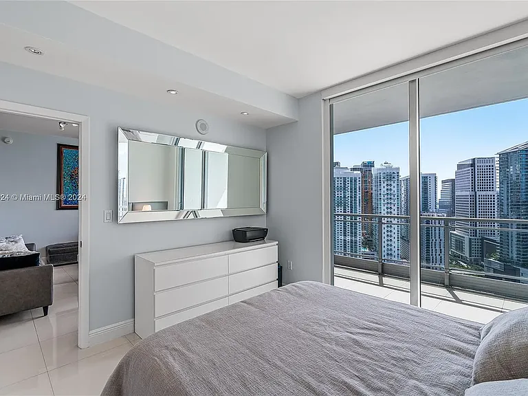 90 SW 3rd St #3501 — Photo 33