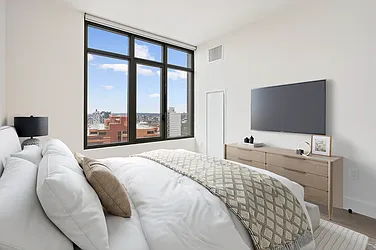 Rented by Living New York