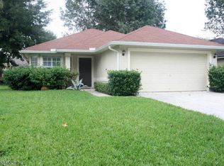 1001 Buttercup Dr, Saint Johns, FL 32259