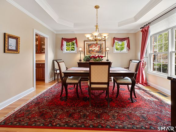 5th image of 13 Stonegate Circle