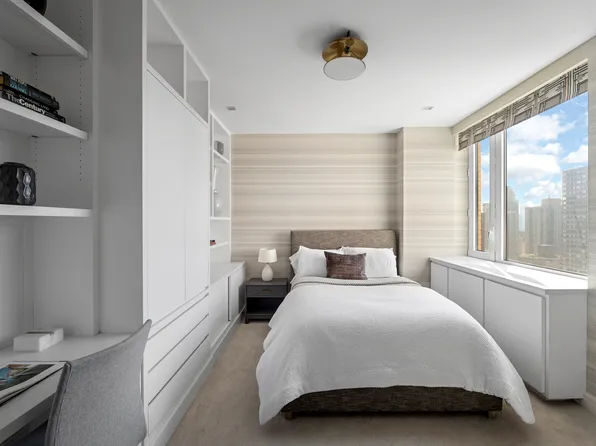 300 East 77th Street image 11 of 15