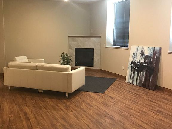 3rd image of 136 W Pittsburgh Ave #9845078