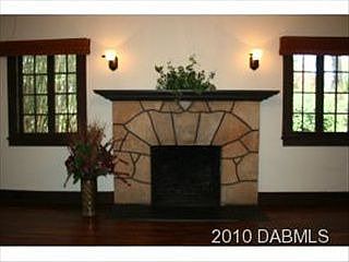 4th image of 251 Daytona Ave