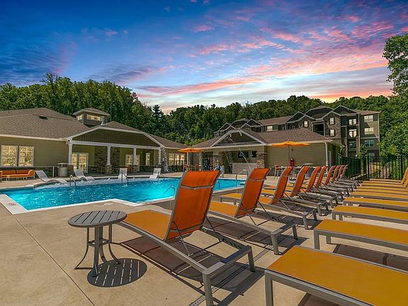 3rd image of 5000 Davis Grey Dr #3-202
