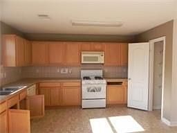 5th image of 6522 Mildenhall Ct