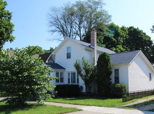 228 N Warren Ave, Big Rapids, MI 49307