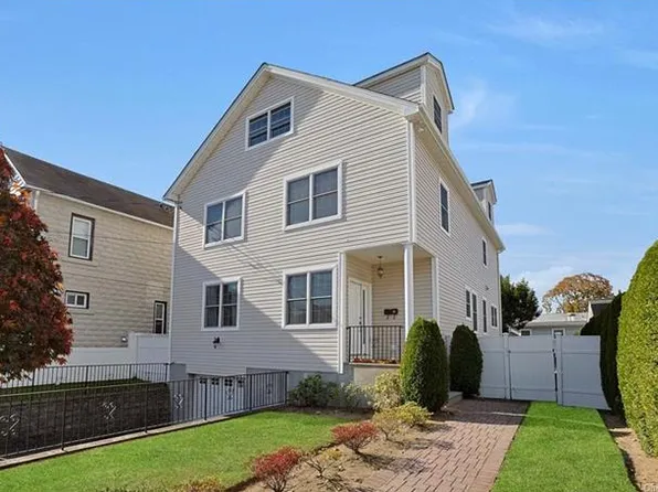 64 Saratoga Ave, Pleasantville, NY 10570