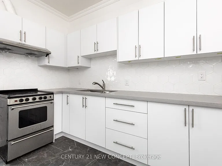 295 Queen St E #2 — Photo 13