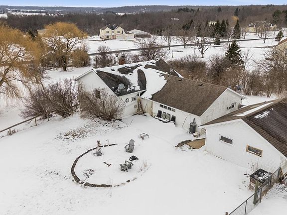 5th image of W8320 Springwood LANE