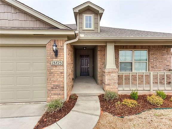 3rd image of 15725 Gunnison Dr