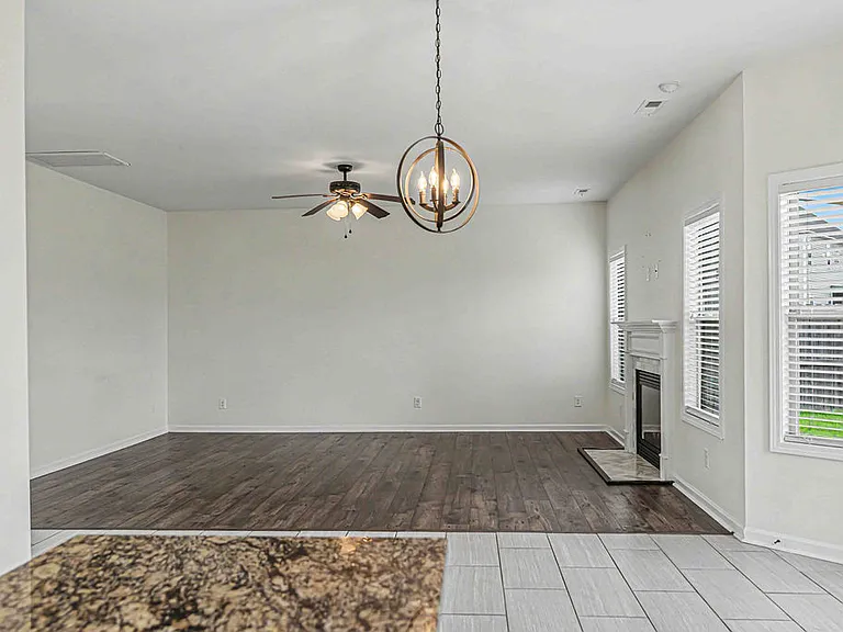 123 Saw Grass Dr — Photo 17