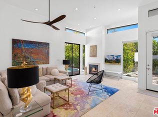 655 E Chuckwalla Rd, Palm Springs, CA 92262