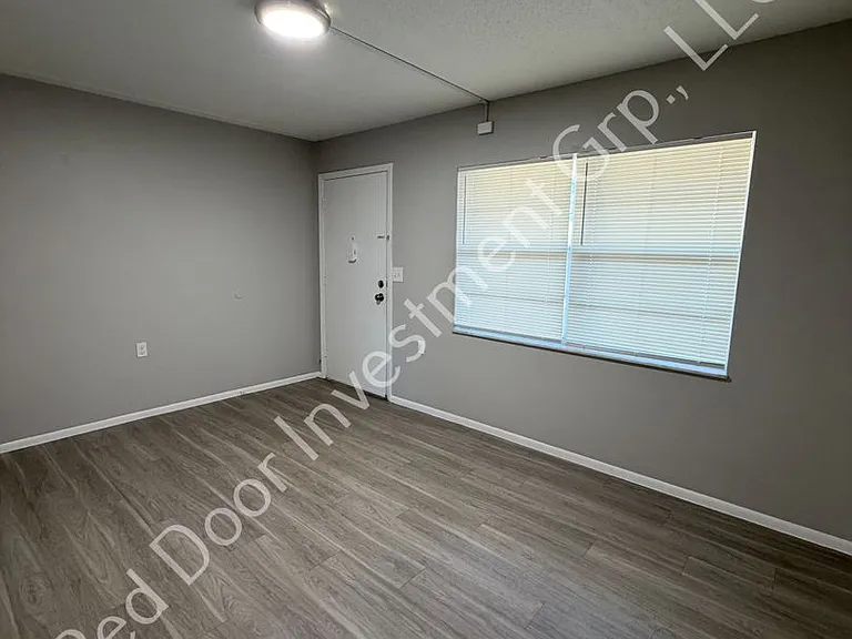 1 & 2 Bedrooms Available in Downtown St. Cloud — Photo 17