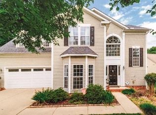 1115 Kerry Greens Dr, Matthews, NC 28104