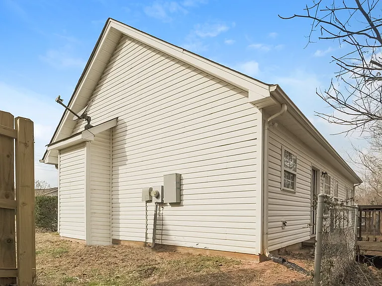 6614 Hampton Way Dr — Photo 16