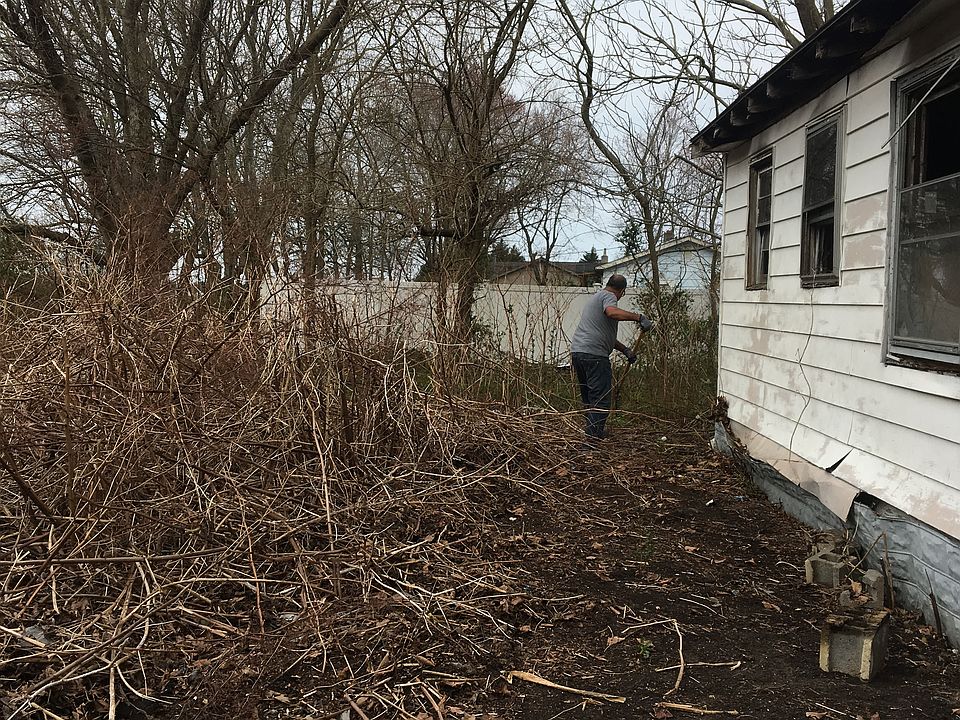 2nd image of 12391 Old Furnace Rd