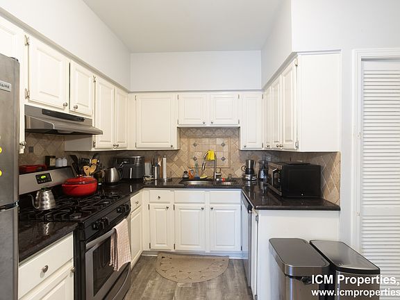 2nd image of 3709 N Sheffield Ave #2N