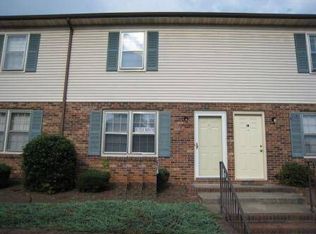1735 1st Ave NW, Hickory, NC 28601
