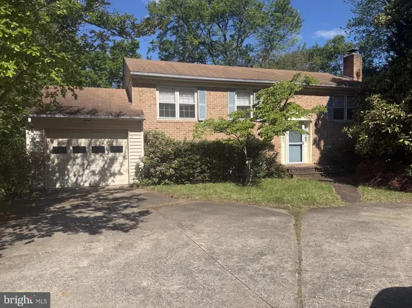 1534 Malvern Hill Pl, Herndon, VA 20170
