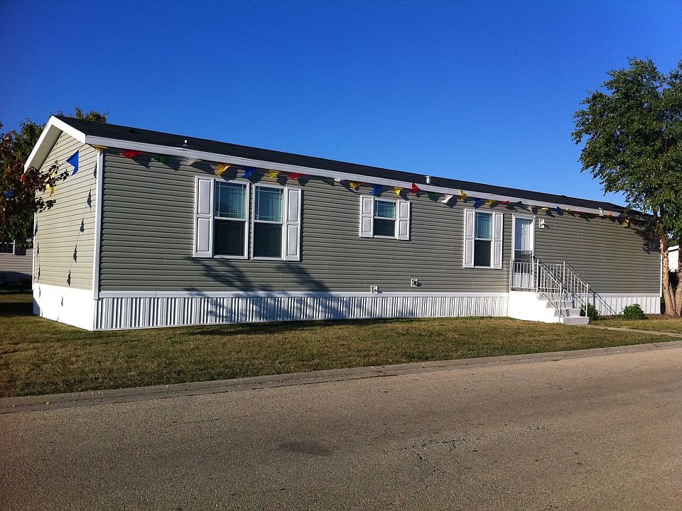 1st image of 2 Saint George Dr