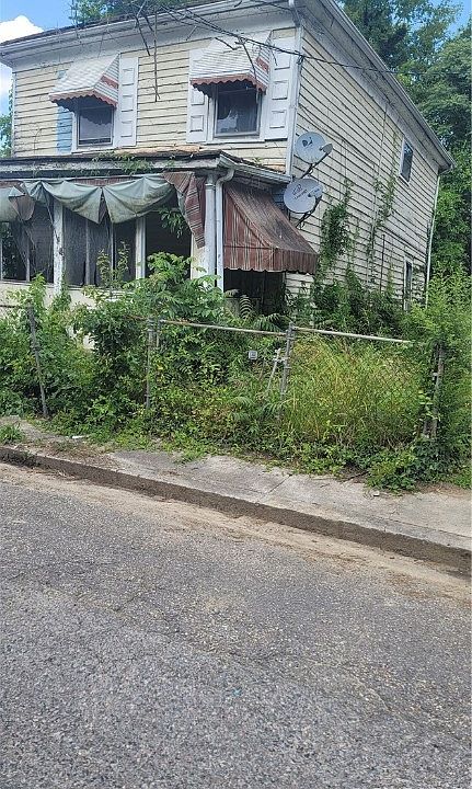 1st image of 719 Blick St