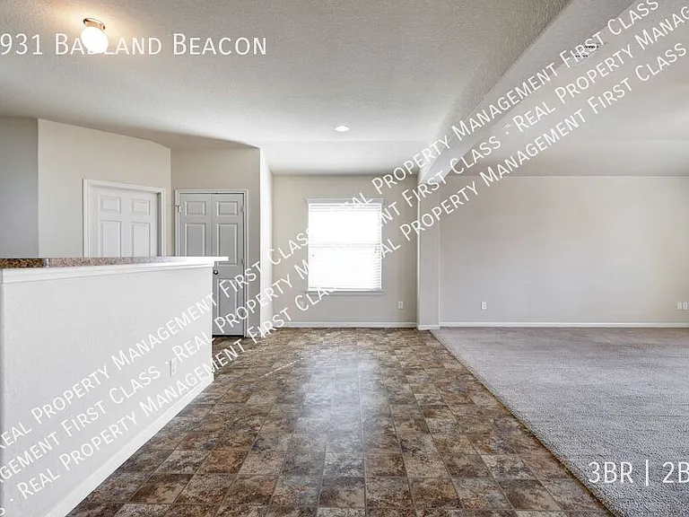 4931 Badland Beacon — Photo 6