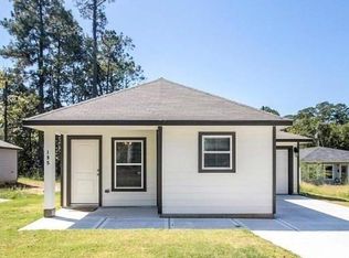 195 Cherry Tree, Onalaska, TX 77351