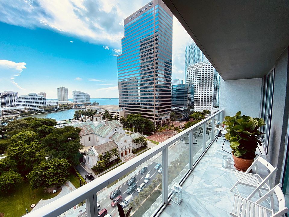 1st image of 500 E Brickell Ave