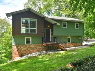 241 Buena Vista Dr, Ringwood, NJ 07456
