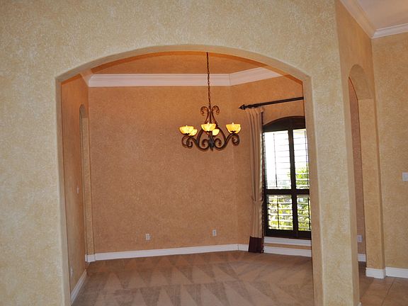3rd image of 2146 Hedgestone