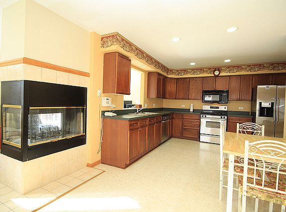 4th image of 1376 Laurel Oaks Dr #1376