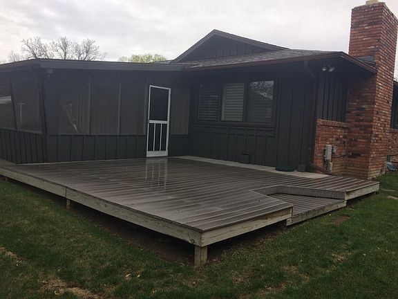 Deck in Back Yard