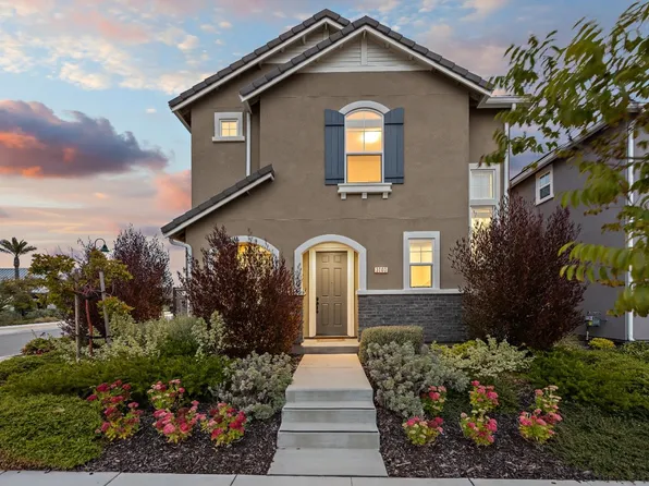 3000 Bonte Dr, Marina, CA 93933