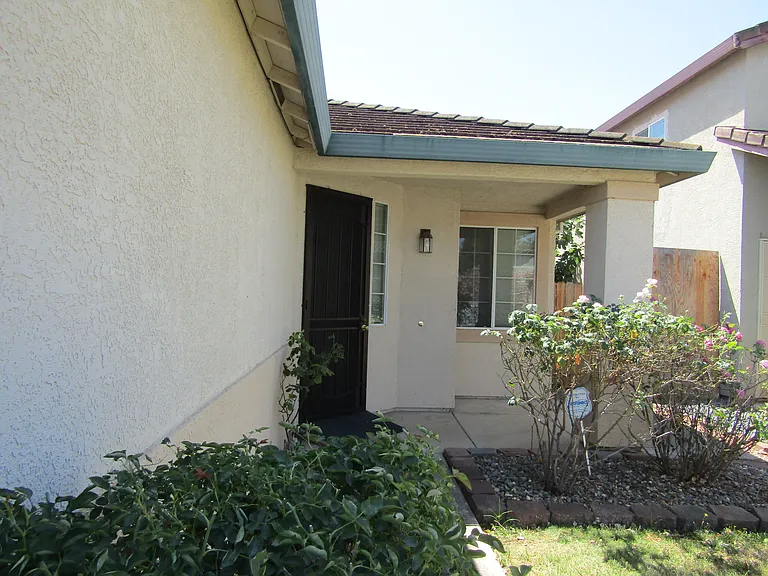 5408 Moonlight Way — Photo 16