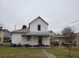 218 E 6th St, Dover, OH