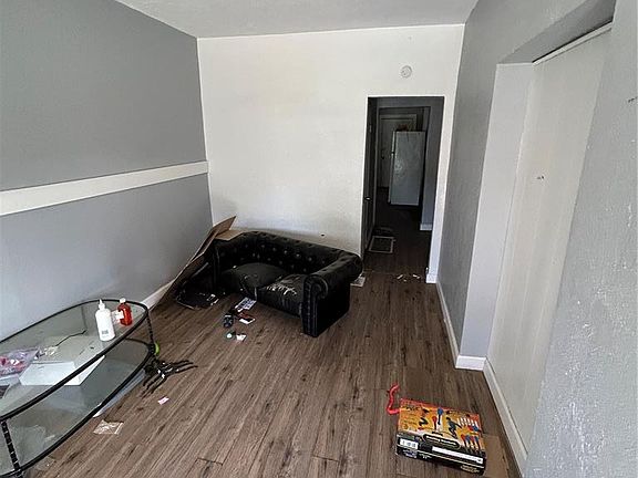 5th image of 4021 Green Lea Pl