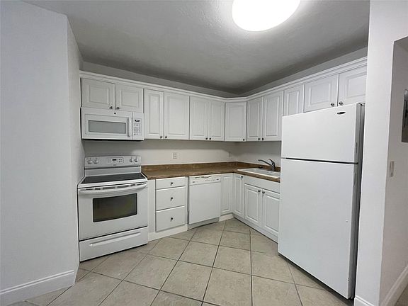 4th image of 530 S Federal Hwy APT 5