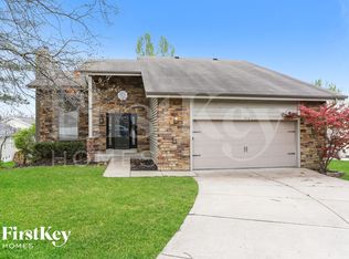 416 Oak Pl, Lake Saint Louis, MO 63367