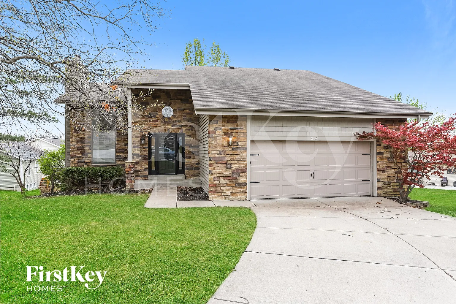 416 Oak Pl photo 1