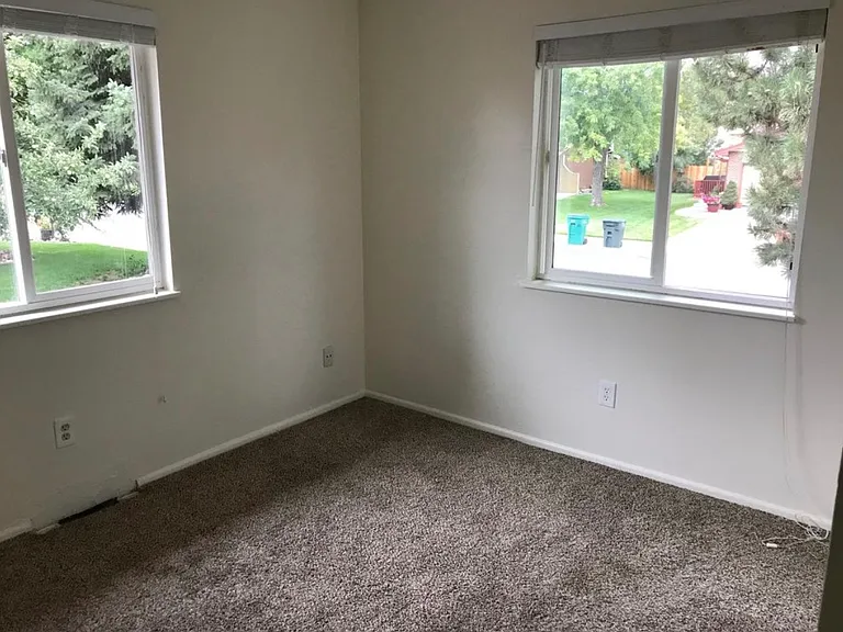 1340 Fresno Ct — Photo 3