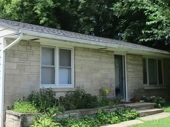 2420 S Broadview Dr, Bloomington, IN 47403