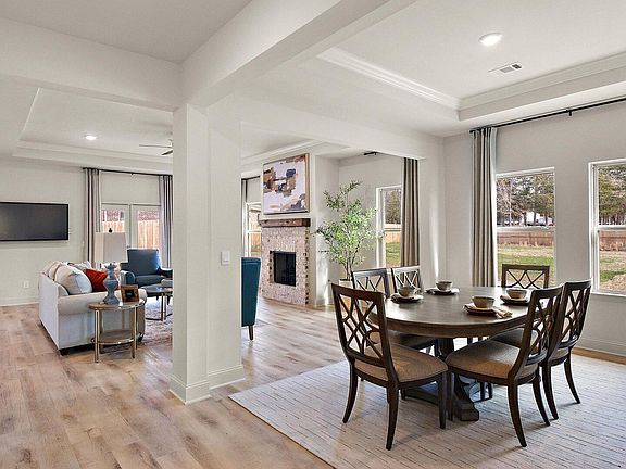 5th image of 105 Triple Crown Cove Ave