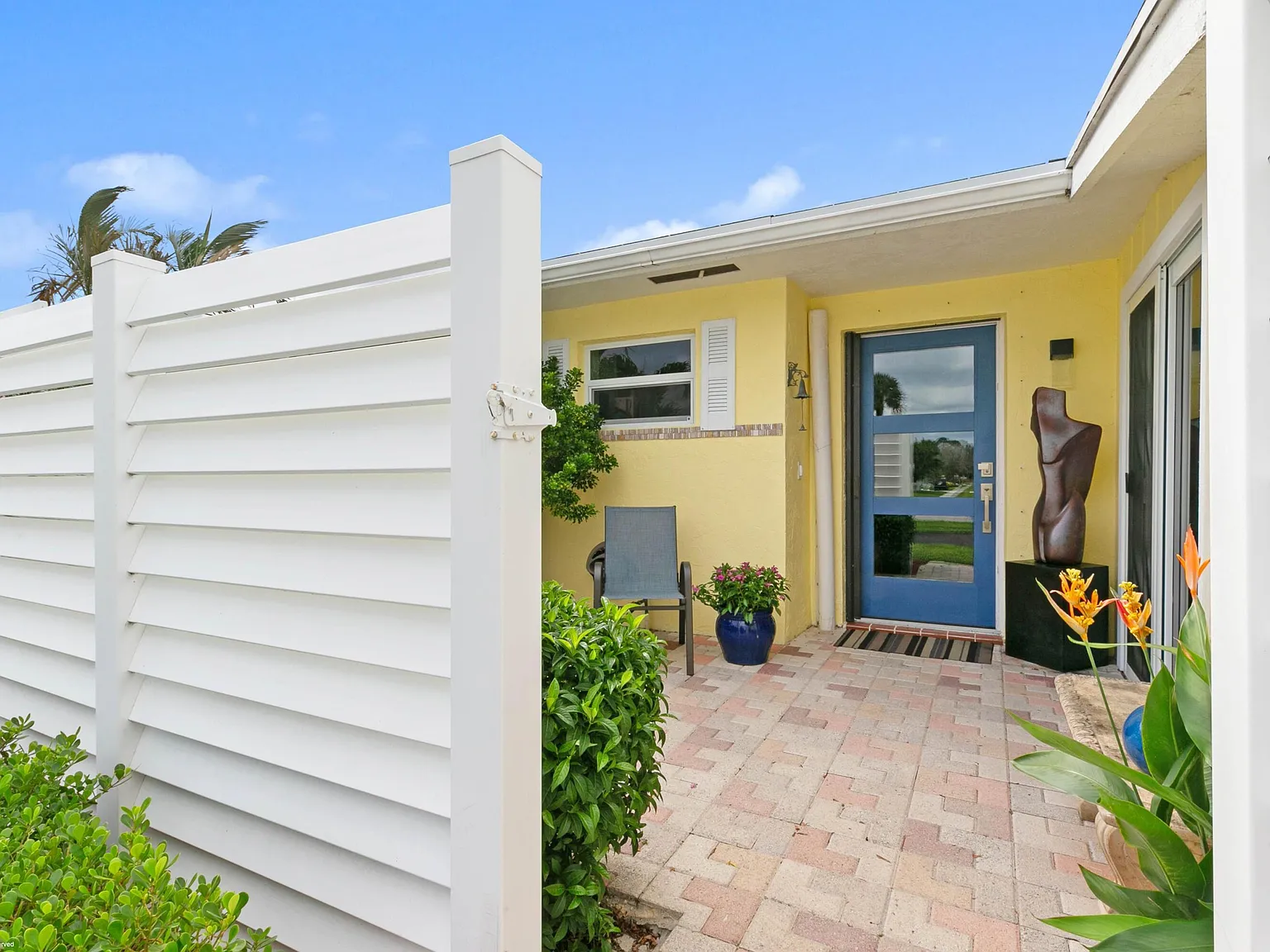 2 bed, 2.0 bath, 1743 sqft, $3,800 — Photo 2