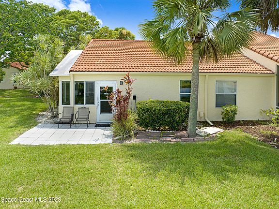 3rd image of 789 Pine Island Dr