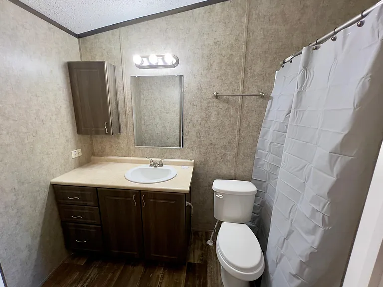 2 Joyce Dr — Photo 7