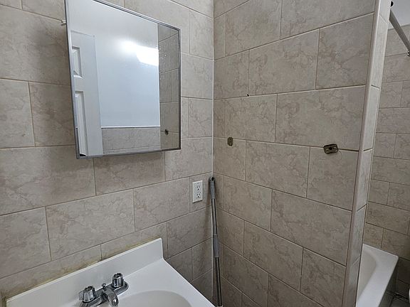 5th image of 2286 Flatbush Ave #2