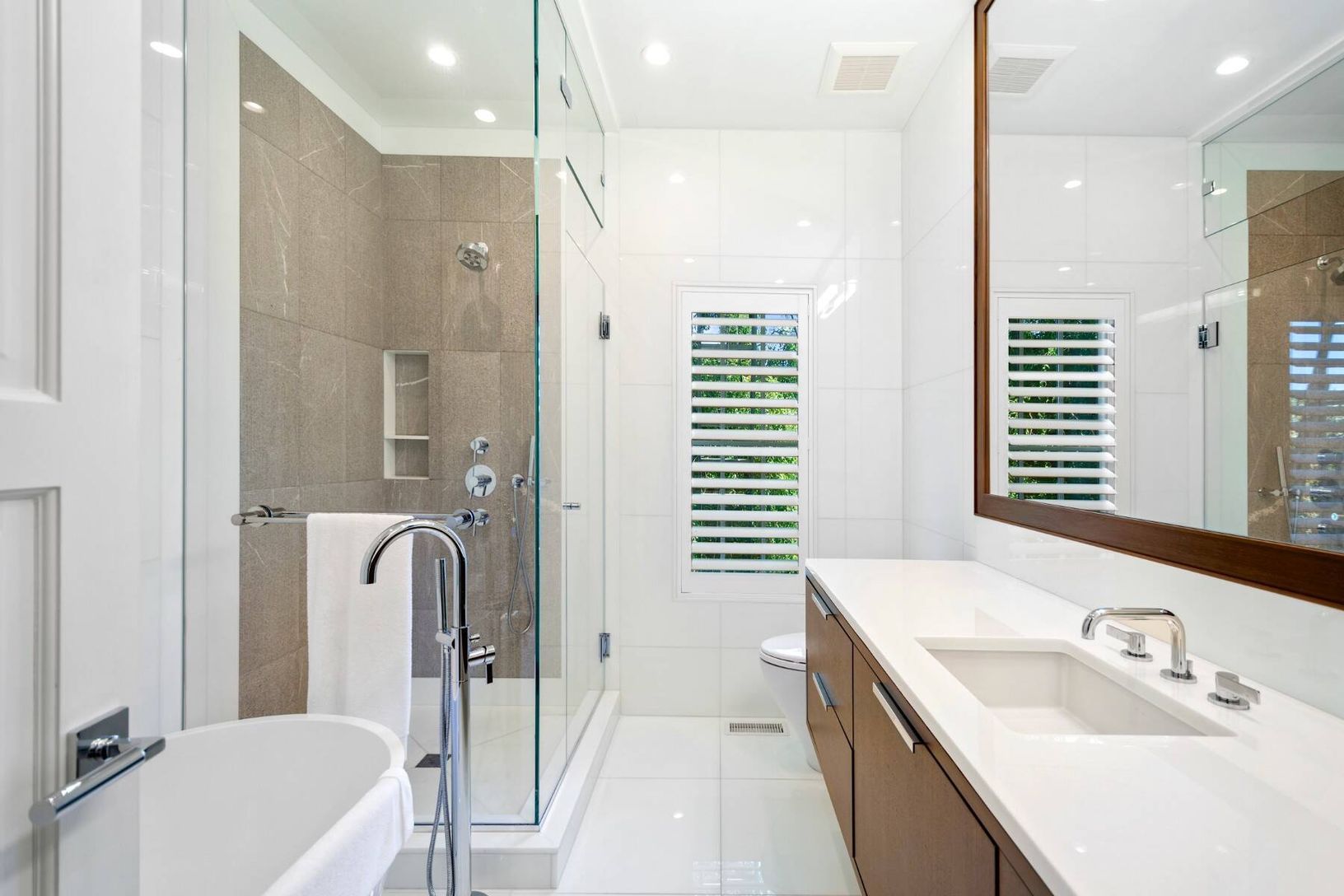 Updated En-Suite Bathroom