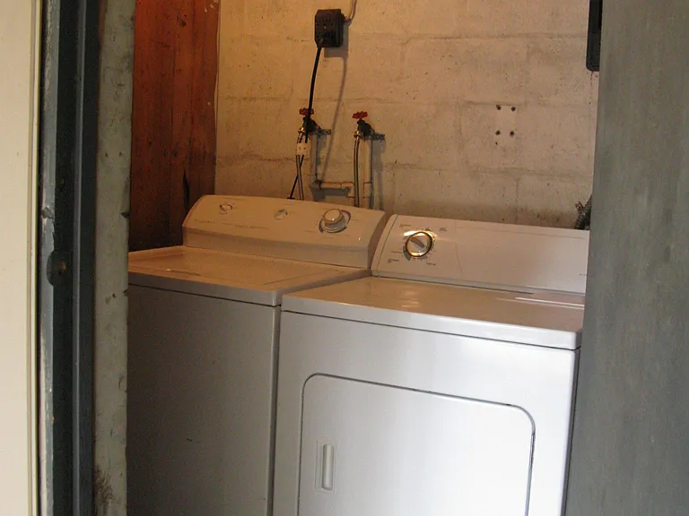 3015 E Central Blvd — Photo 12